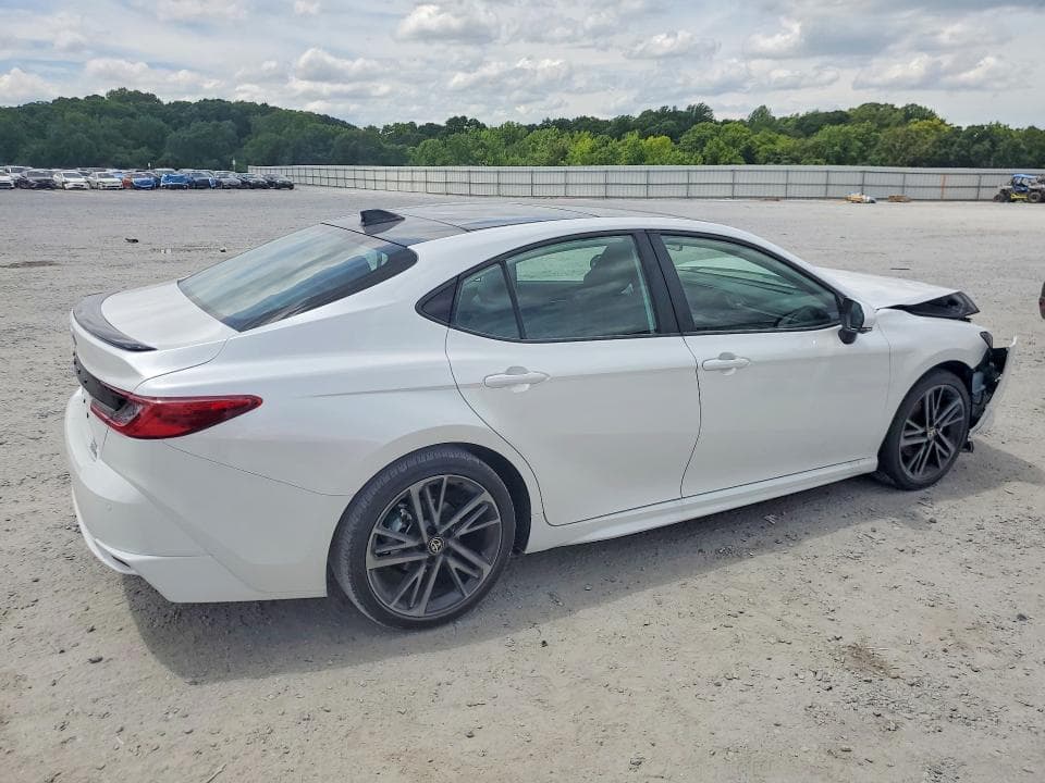 2026 TOYOTA CAMRY XSE 3