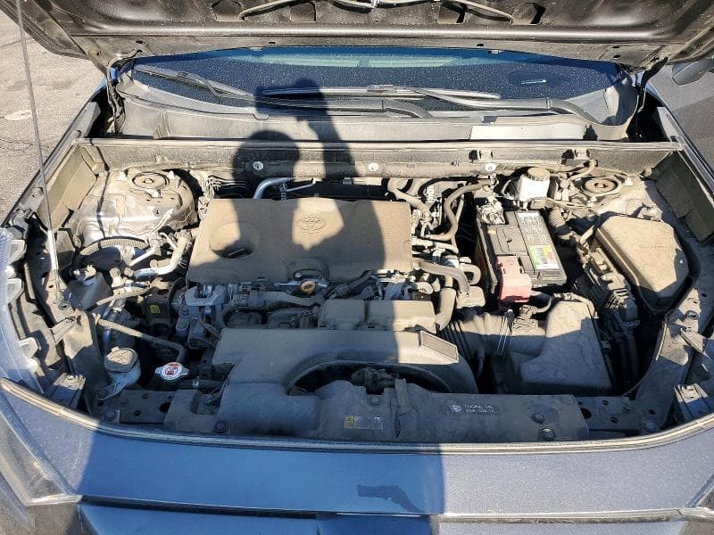 2019 TOYOTA RAV4 LE 12