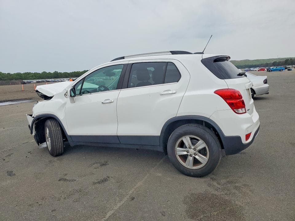 2020 CHEVROLET TRAX 1LT 2