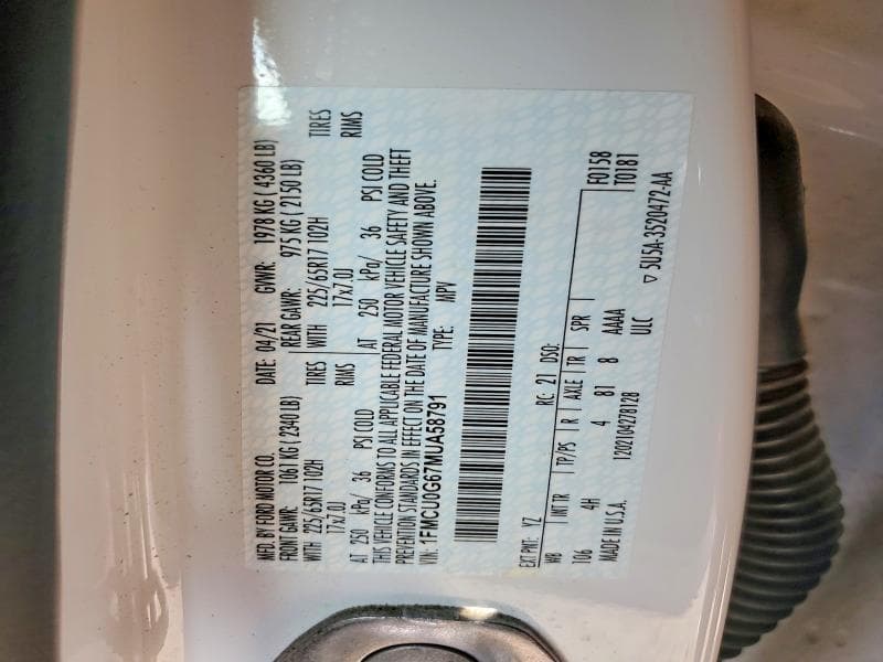 2021 FORD ESCAPE SE 12