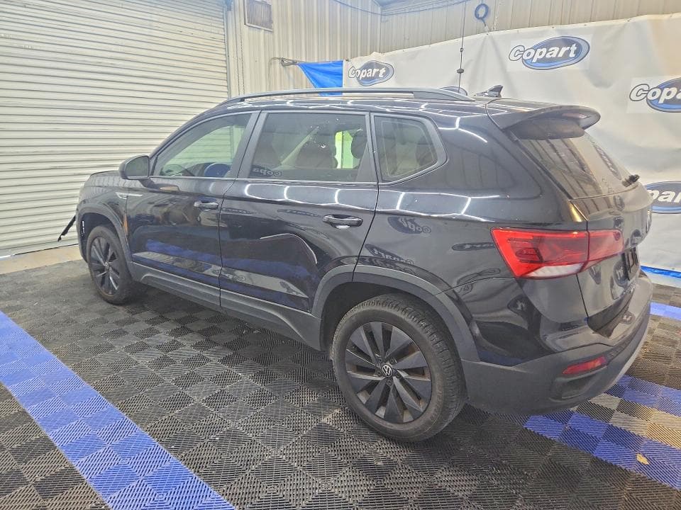 2022 VOLKSWAGEN TAOS S 2