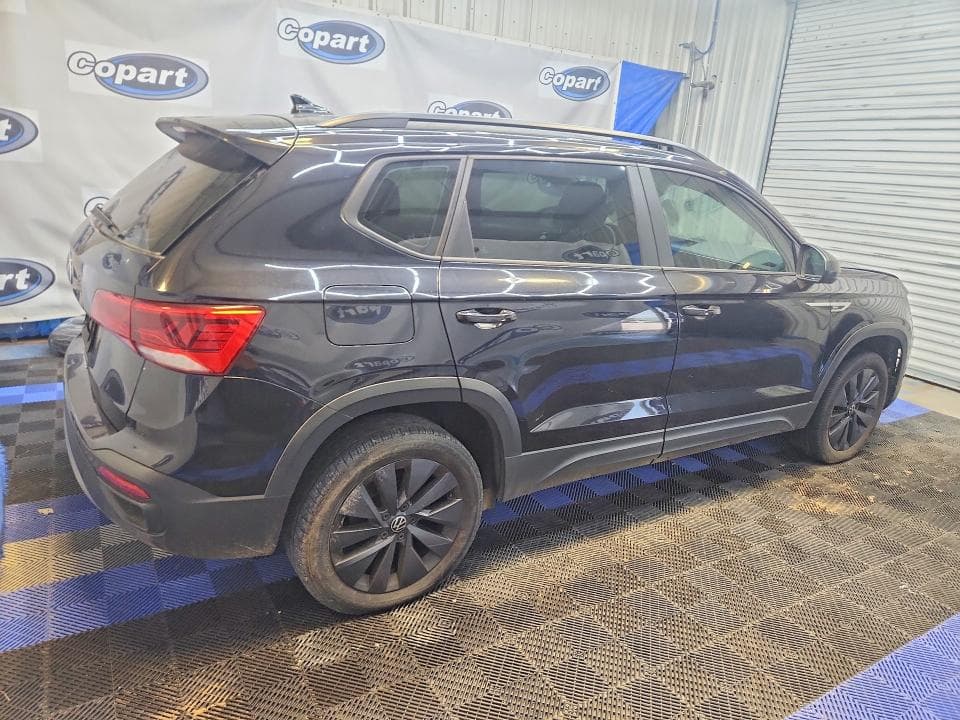 2022 VOLKSWAGEN TAOS S 3