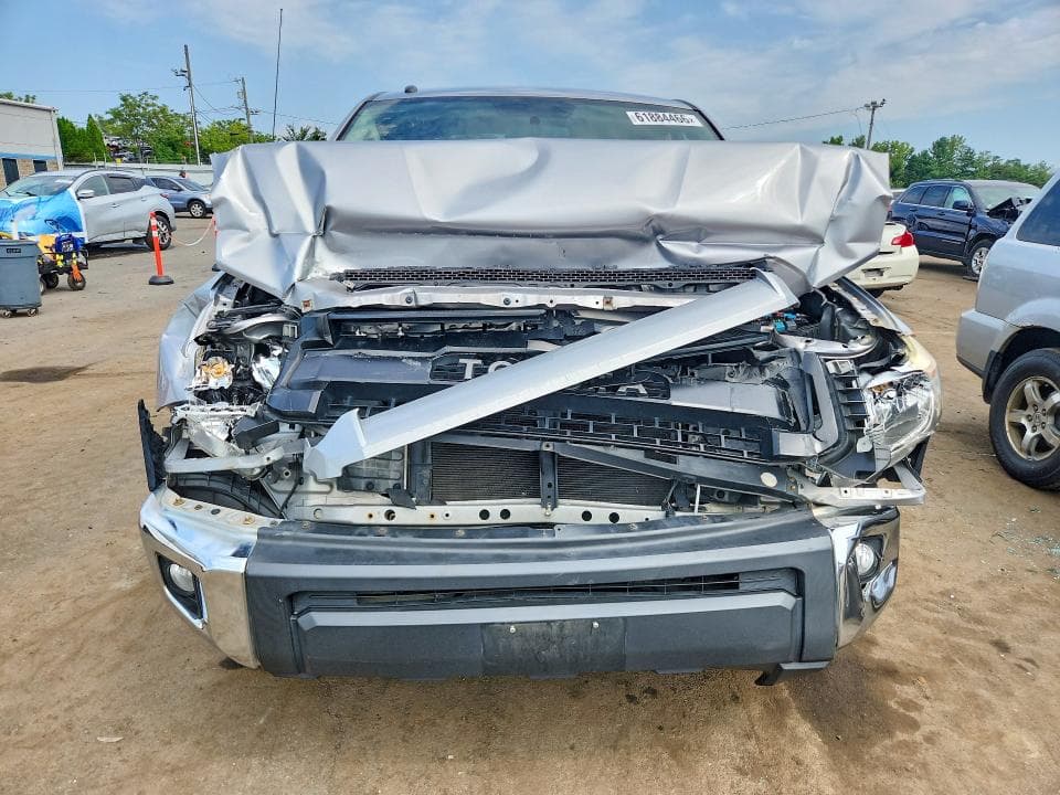 2017 TOYOTA TUNDRA SR5 5