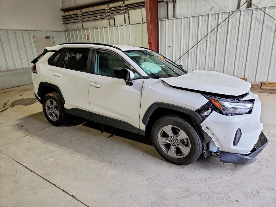 2025 TOYOTA RAV4 XLE 4
