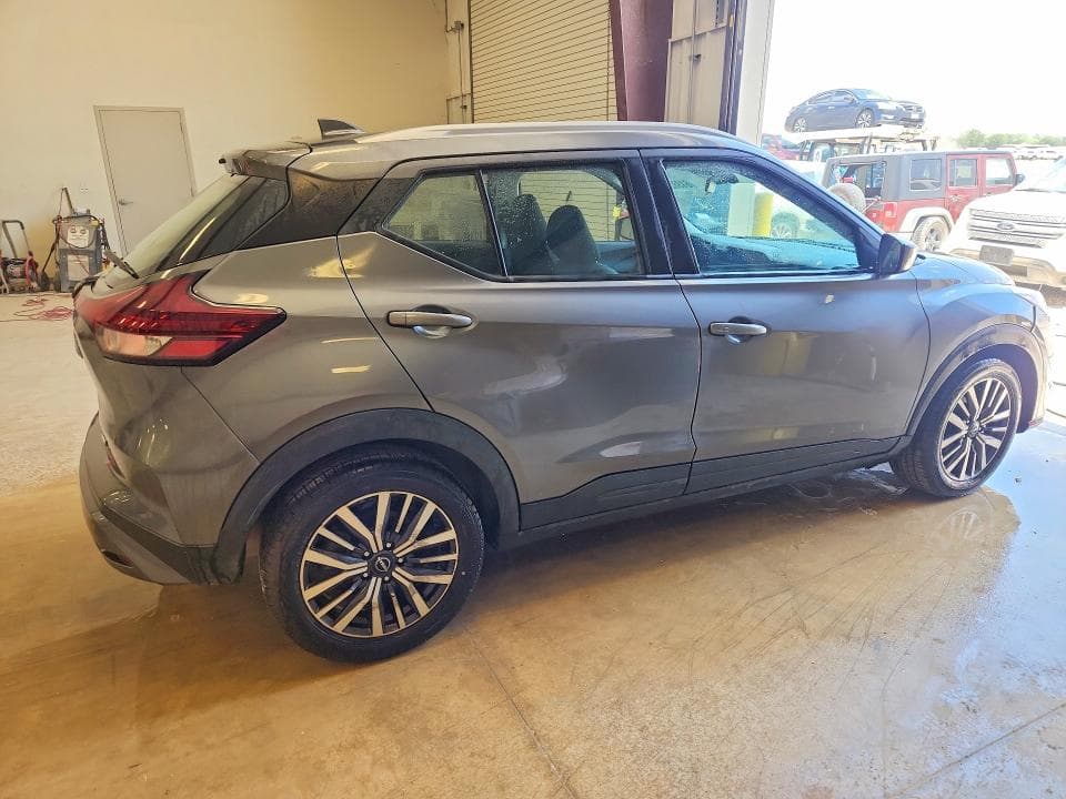 2022 NISSAN KICKS SV 3