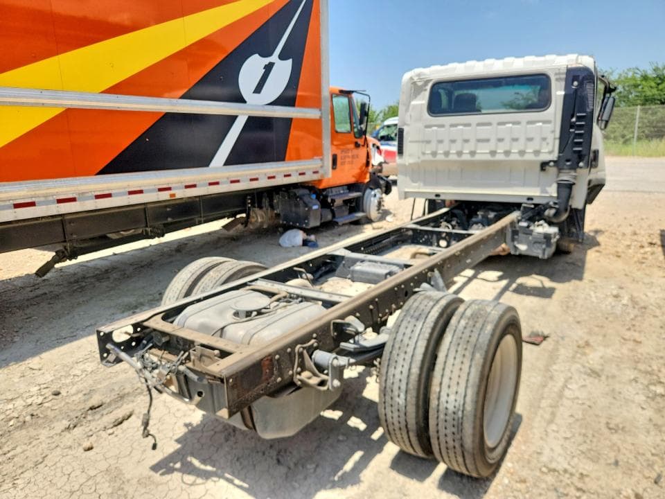 2024 CHEVROLET 4500 3