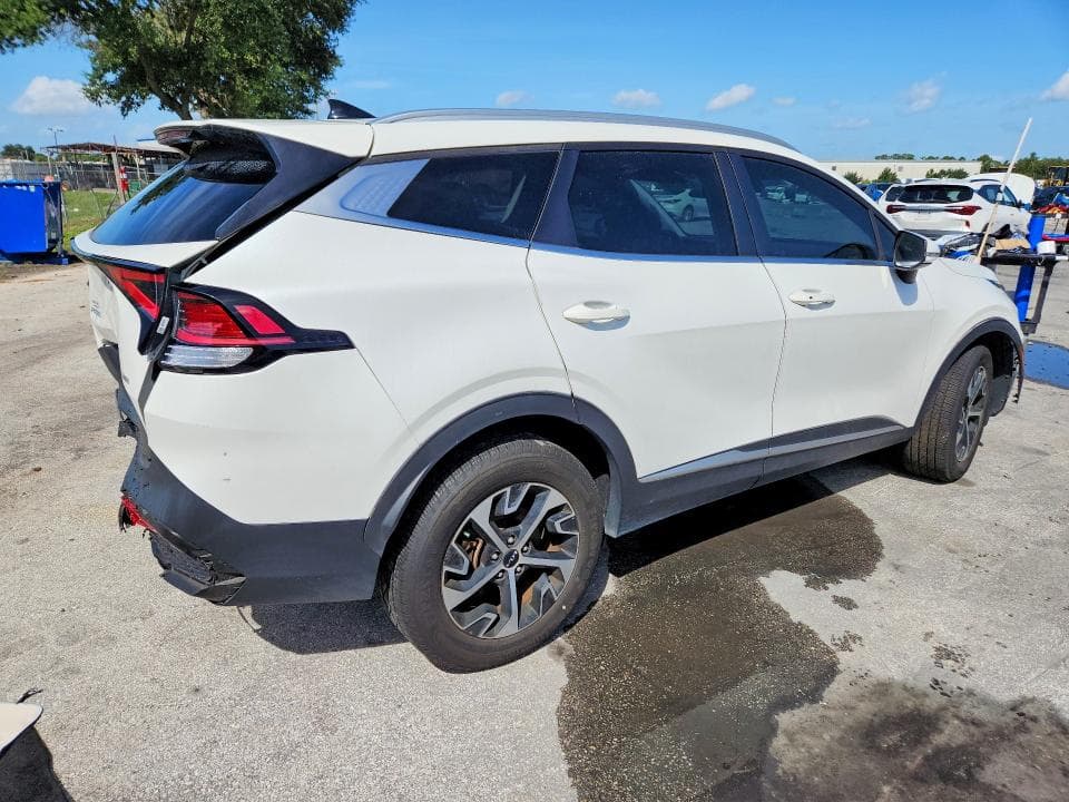 2023 KIA SPORTAGE EX 3