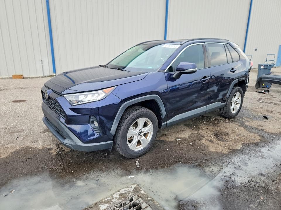 2021 TOYOTA RAV4 XLE - 1