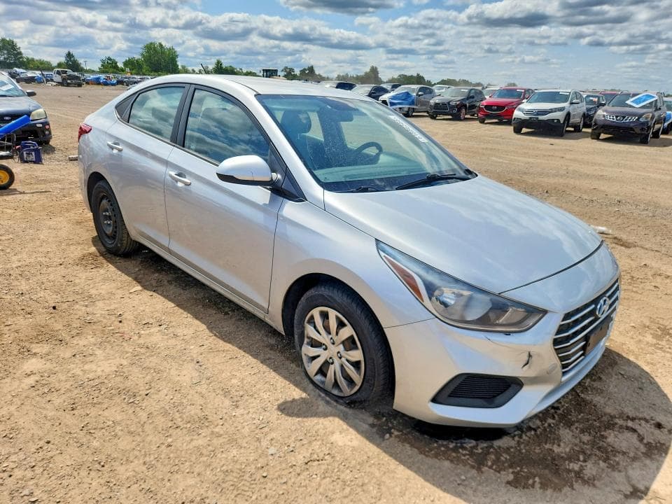 2019 HYUNDAI ACCENT SE SE 4