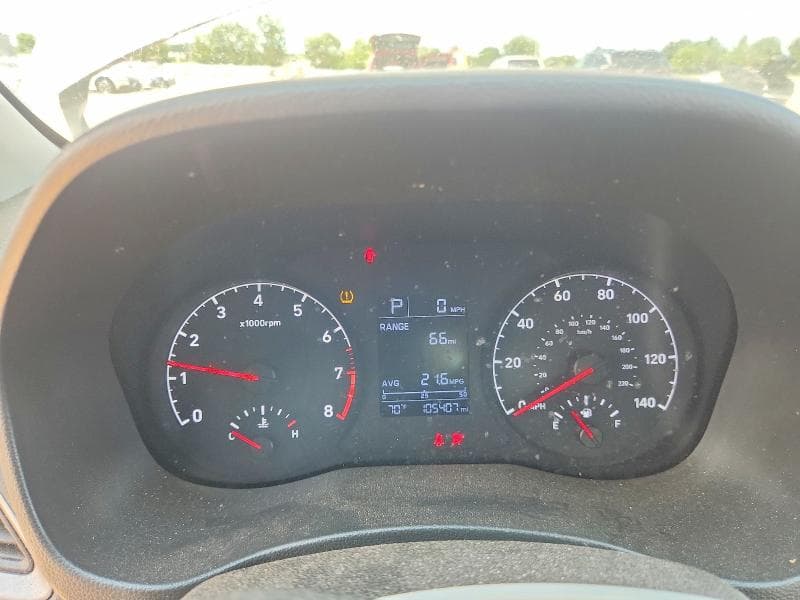 2019 HYUNDAI ACCENT SE SE 9
