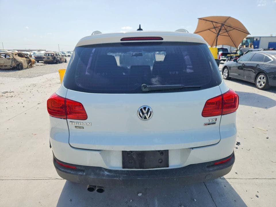 2017 VOLKSWAGEN TIGUAN S 6