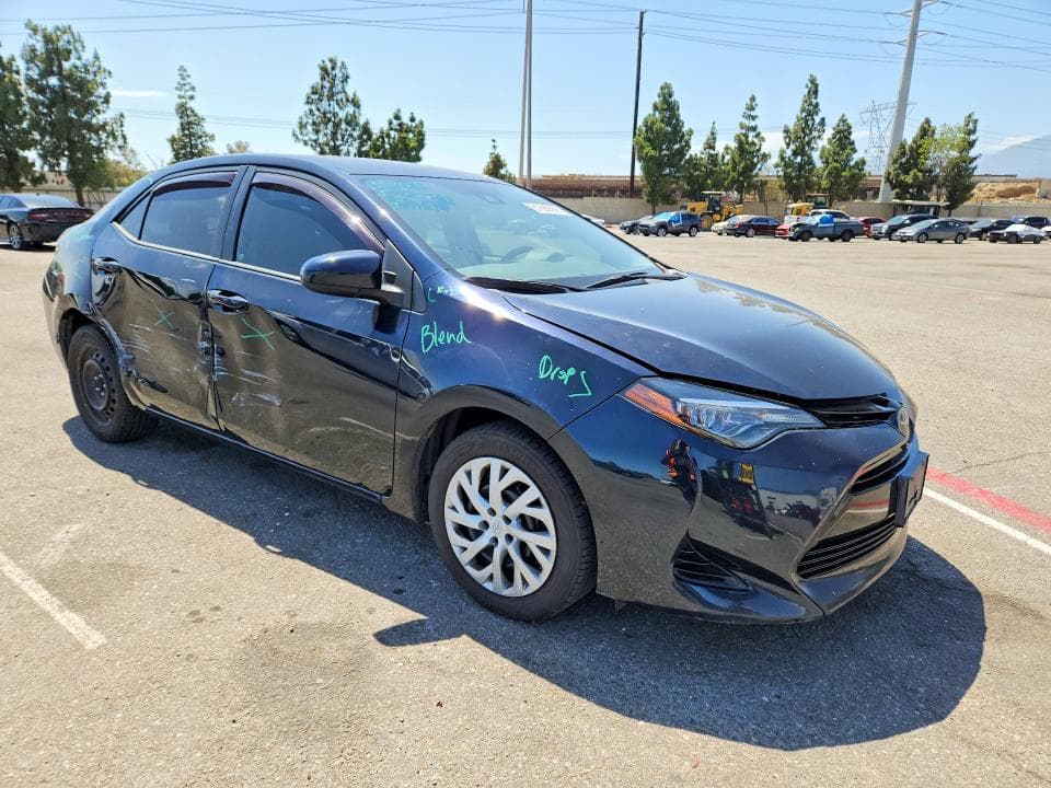 2017 TOYOTA COROLLA LE 4
