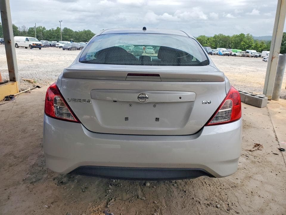 2019 NISSAN VERSA SV 6