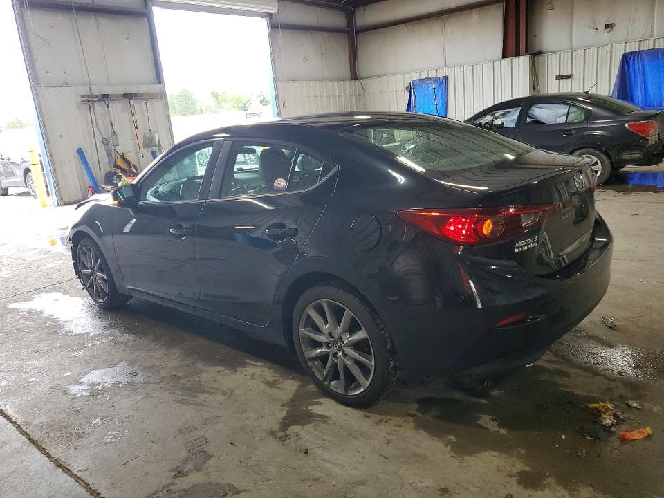 2018 MAZDA 3 TOURING 2