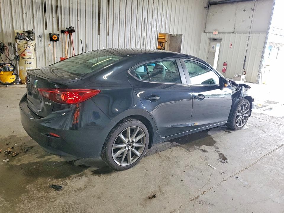 2018 MAZDA 3 TOURING 3
