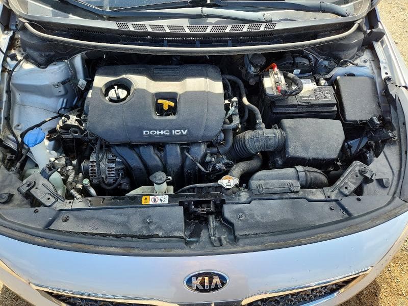 2017 KIA FORTE LX 11