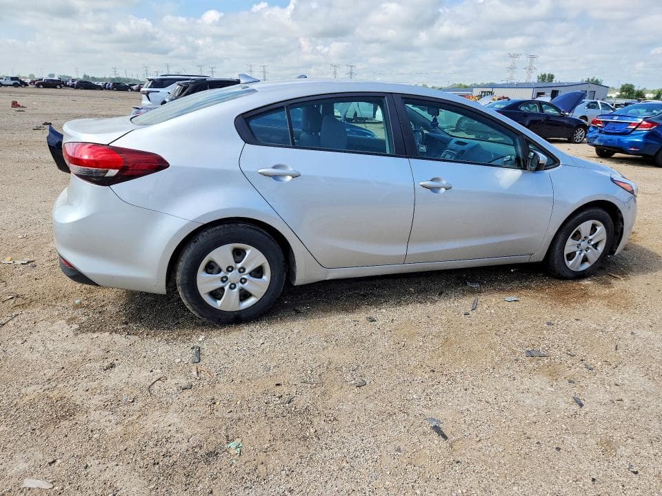 2017 KIA FORTE LX 3