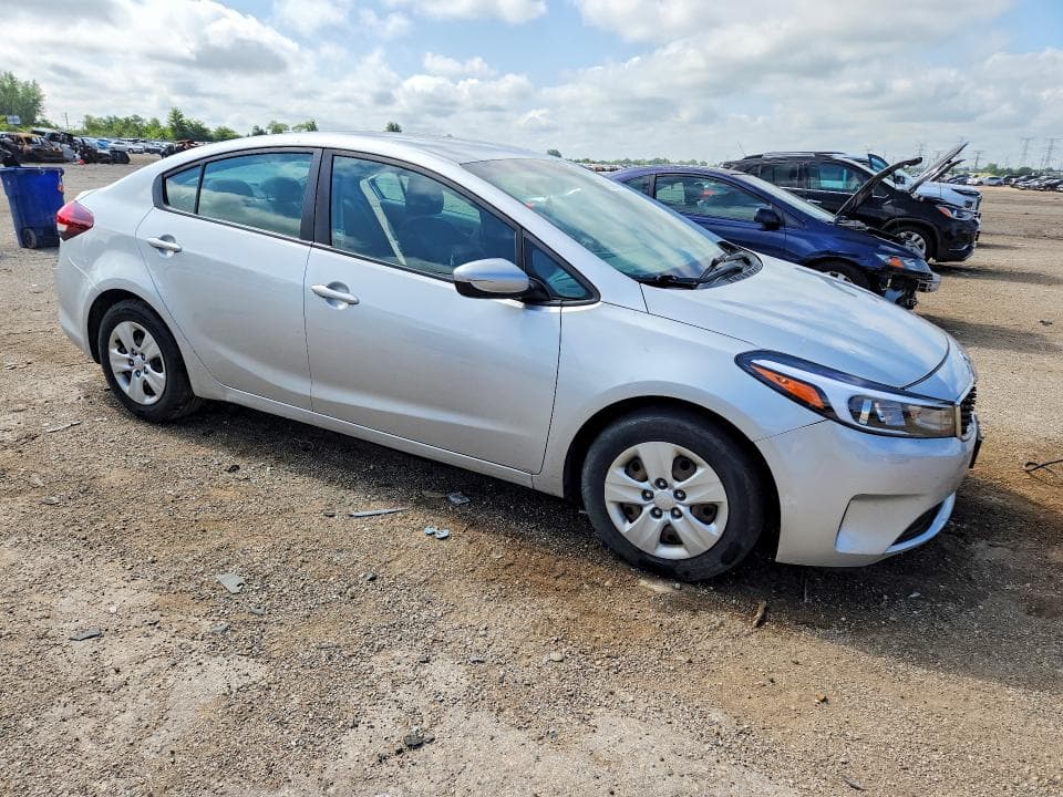2017 KIA FORTE LX 4