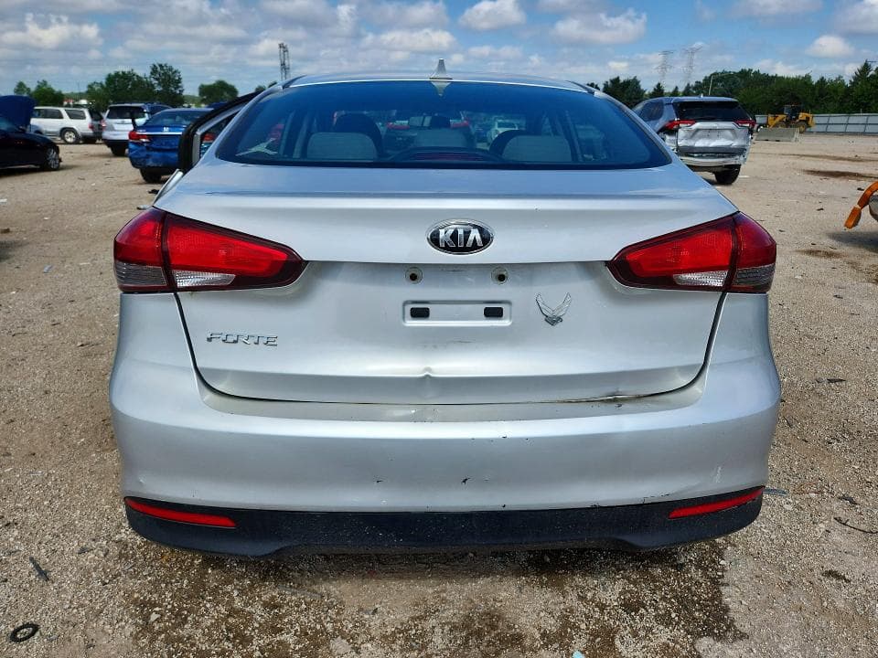 2017 KIA FORTE LX 6