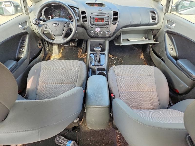 2017 KIA FORTE LX 8