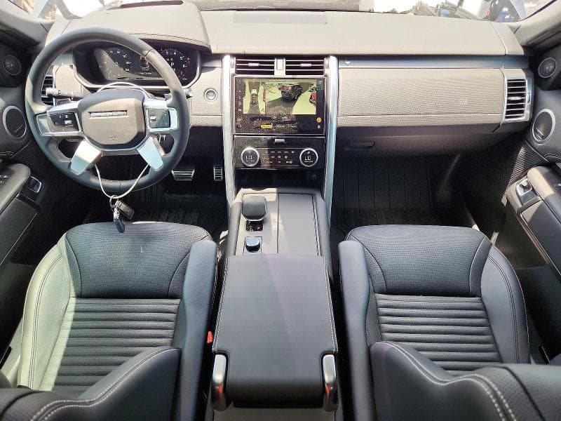 2024 LAND ROVER DISCOVERY DYNAMIC SE 8
