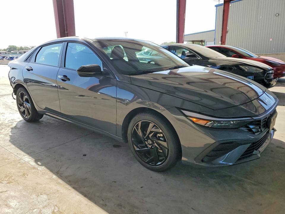 2026 HYUNDAI ELANTRA SEL SPORT 4