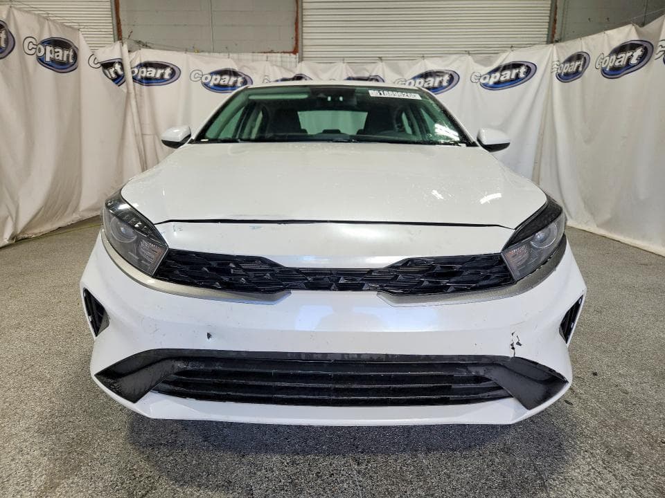 2023 KIA FORTE LXS 5
