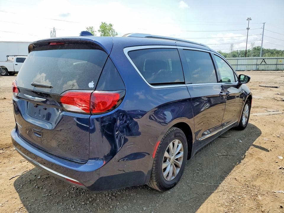 2018 CHRYSLER PACIFICA TOURING L PLUS 3