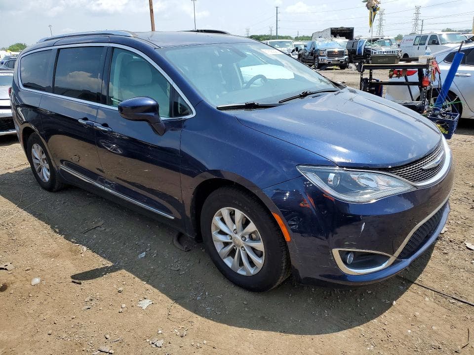 2018 CHRYSLER PACIFICA TOURING L PLUS 4