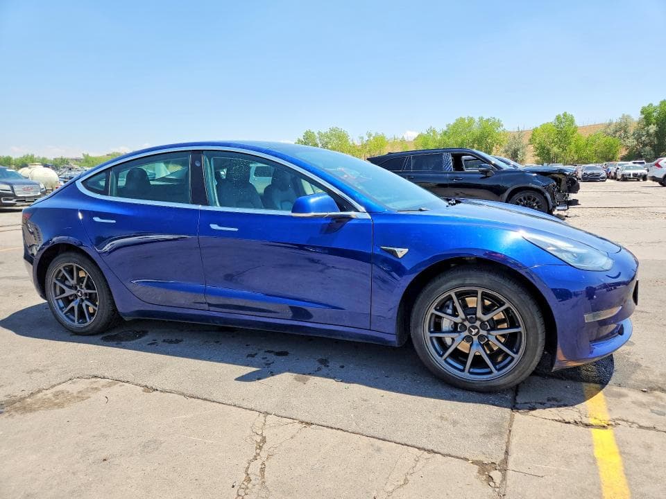 2019 TESLA MODEL 3 4