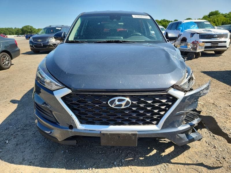 2020 HYUNDAI TUCSON SE 12
