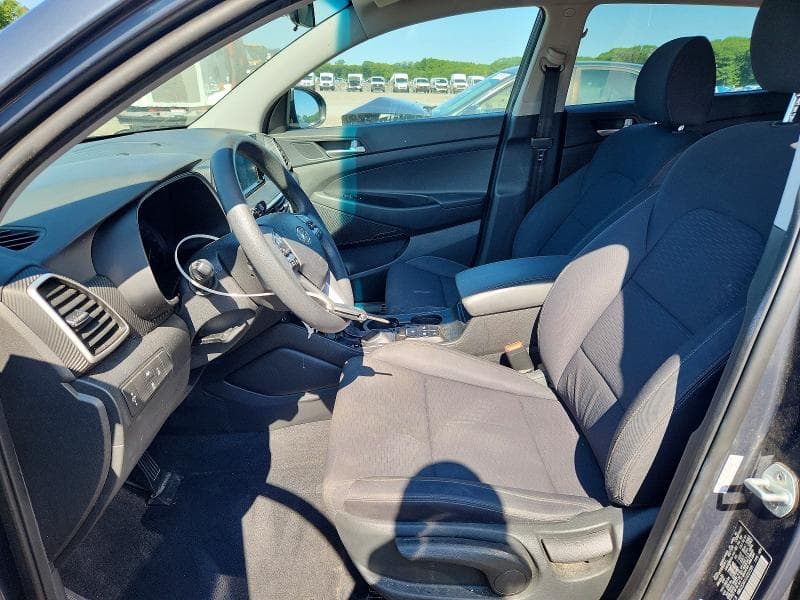 2020 HYUNDAI TUCSON SE 7