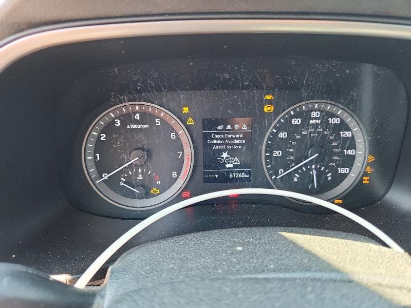 2020 HYUNDAI TUCSON SE 9