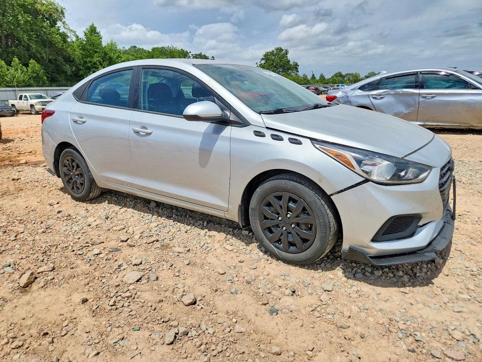 2022 HYUNDAI ACCENT SE SE 4