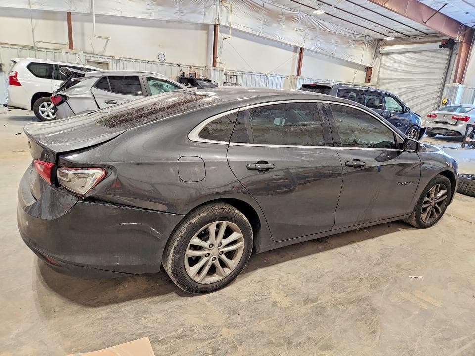 2017 CHEVROLET MALIBU LT 3