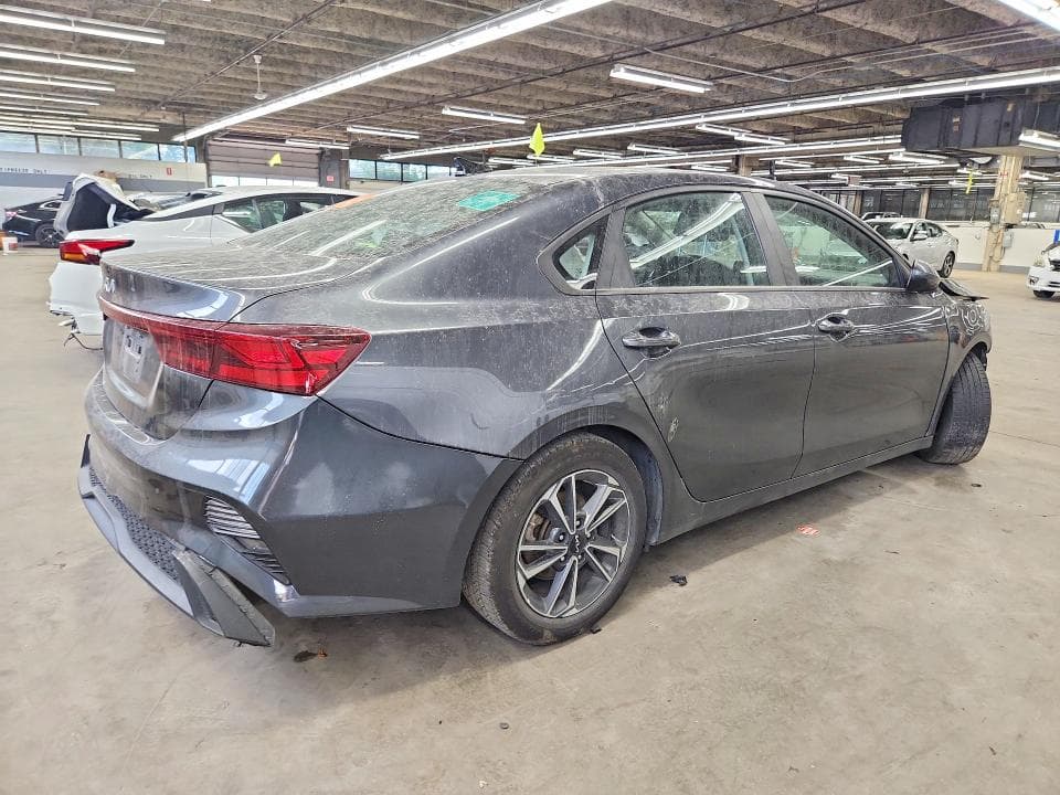 2024 KIA FORTE LXS 3