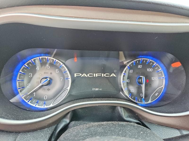 2018 CHRYSLER PACIFICA TOURING L 9
