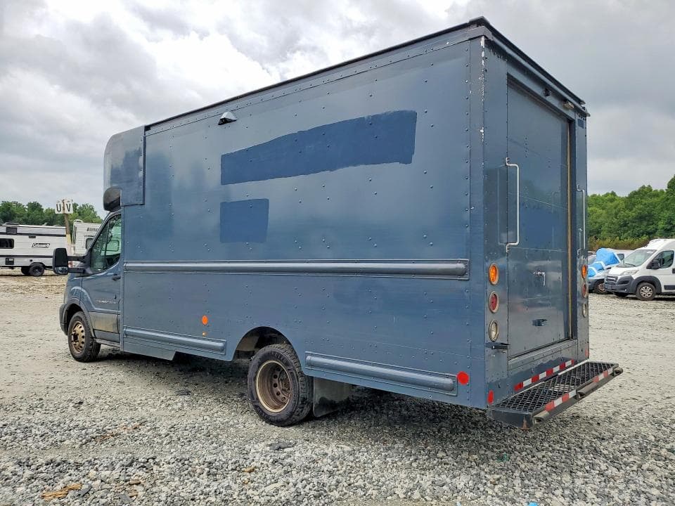 2021 FORD TRANSIT DELIVERY TRUCK 2