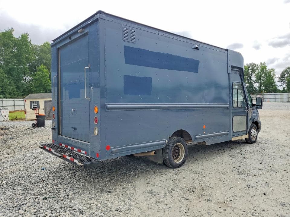 2021 FORD TRANSIT DELIVERY TRUCK 3