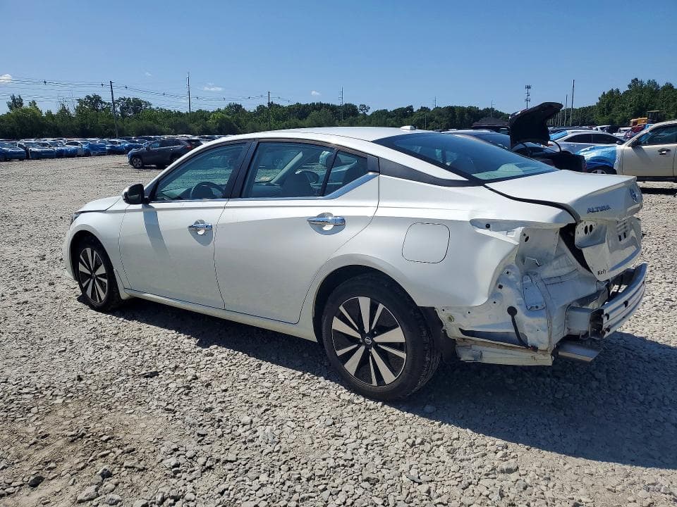 2022 NISSAN ALTIMA SV 2