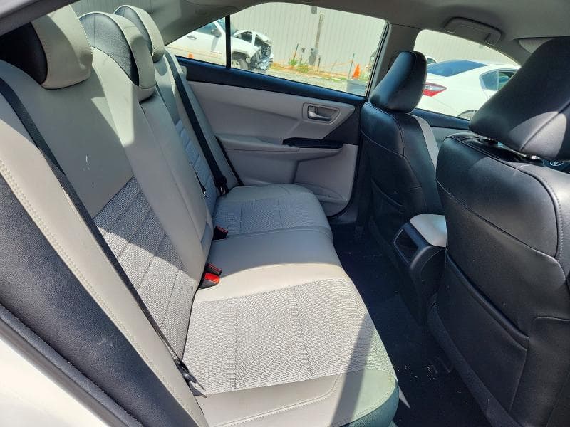2017 TOYOTA CAMRY SE SE 10