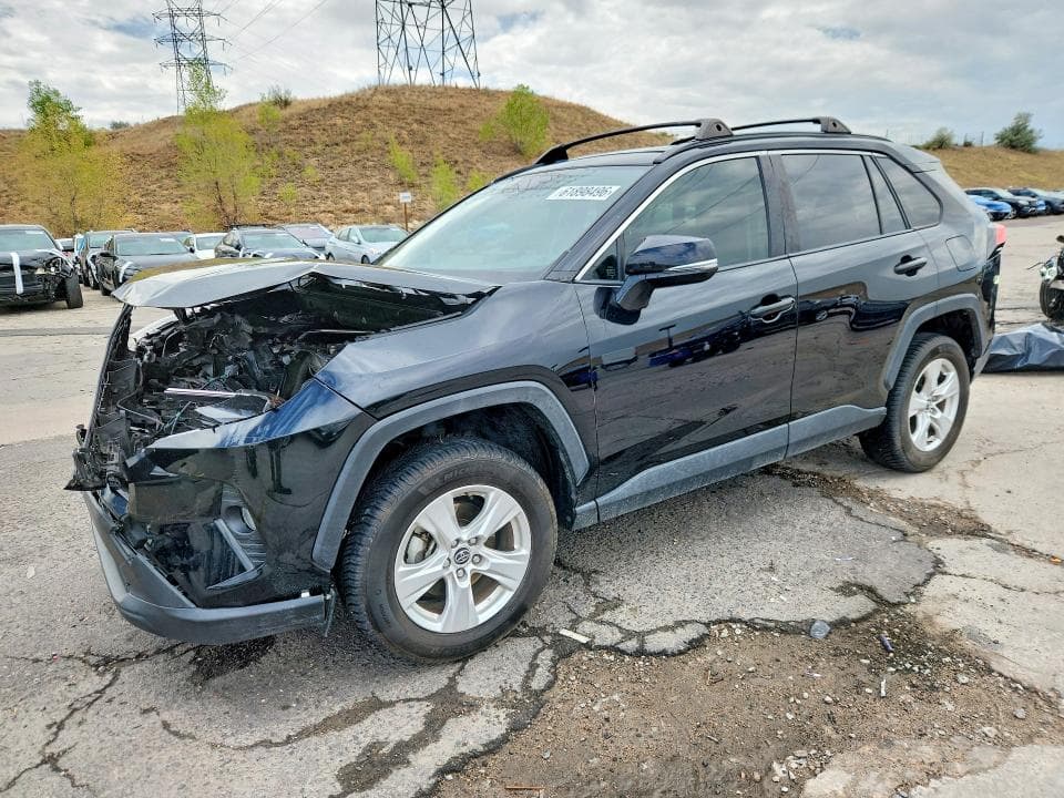 2019 TOYOTA RAV4 XLE - 1