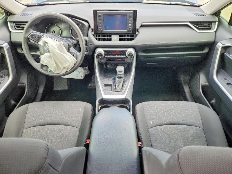 2019 TOYOTA RAV4 XLE 8