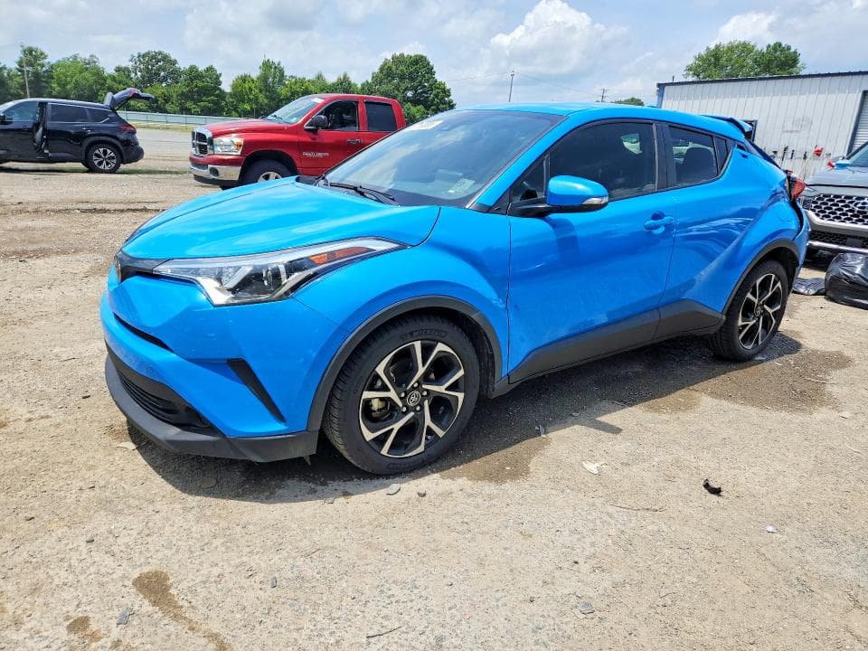 2019 TOYOTA C-HR XLE - 1