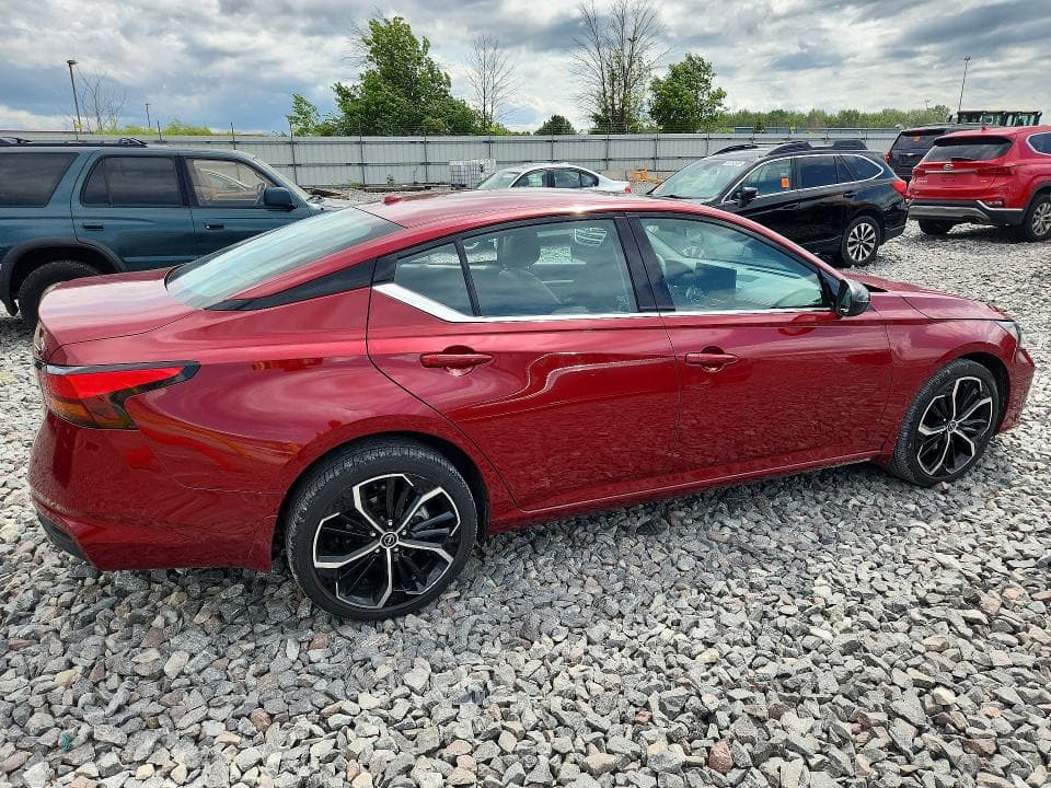 2025 NISSAN ALTIMA SR 3