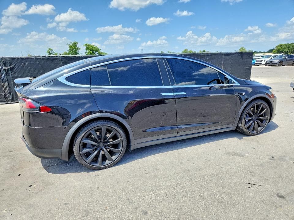 2018 TESLA MODEL X 3