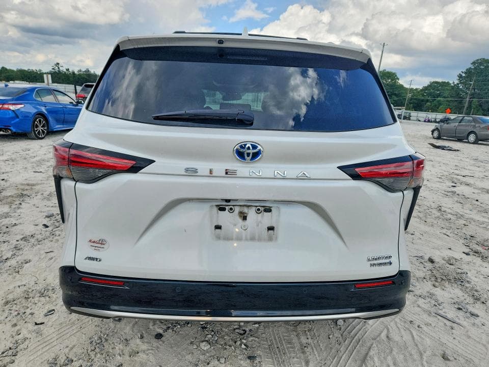 2022 TOYOTA SIENNA LIMITED 7-PASSENGER 6