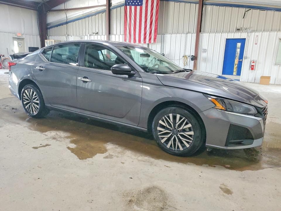2024 NISSAN ALTIMA SV 4