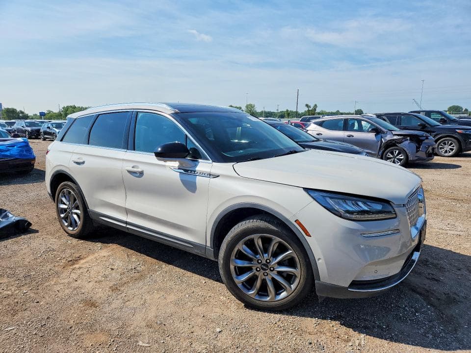 2020 LINCOLN CORSAIR 4