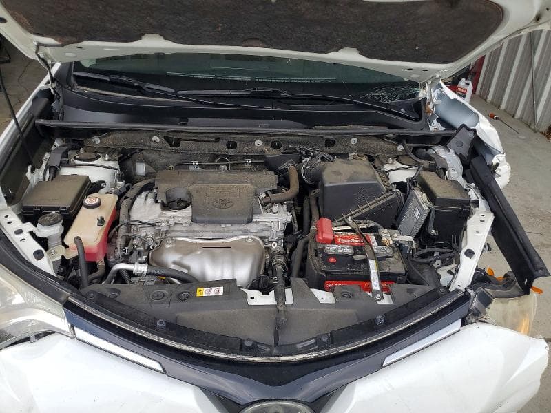 2018 TOYOTA RAV4 LE 12